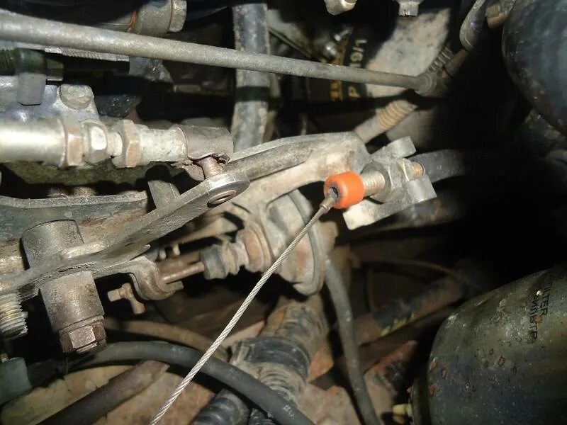 Плавают обороты акпп. 6. Датчик холостого хода toyota corolla 100. Клапан холостого хода suzuki jimny. Датчик температуры штайер 560.