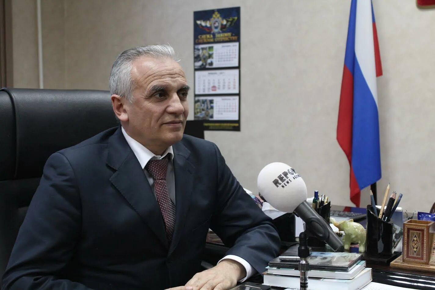 Вагиф байрамов. Вагиф байрамов ректор. Байрамов вагиф дейрушевич что с ним. Байрамов вагиф дейрушевич семья. Байрамов вагиф дейрушевич семья.