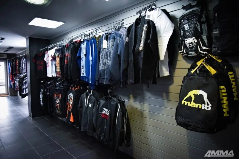 спортивные магазины мурманск. блогер дядя саша патриот мурманск ютюб. пивной остров в тц. военторг зеленоград. одежда.