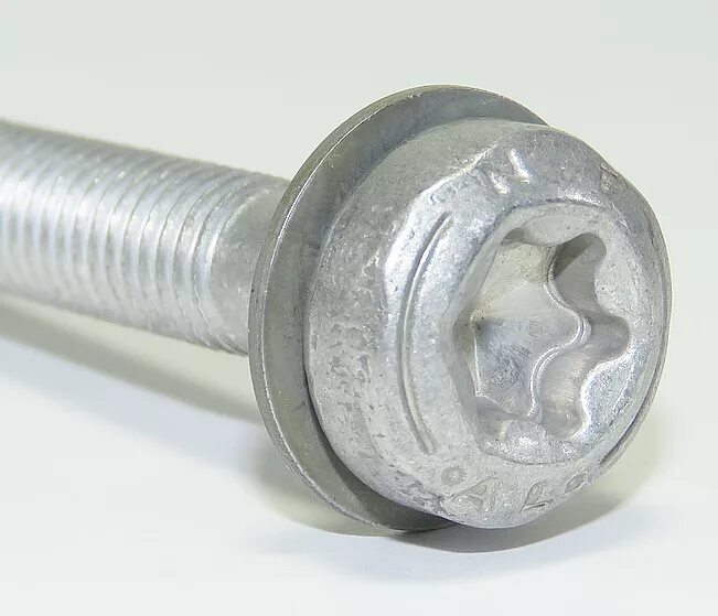 Болт крепления помпы. Болты помпы лачетти 1. Болт крепления помпы. Болт помпы 2108. Болт м6х30 ваз.