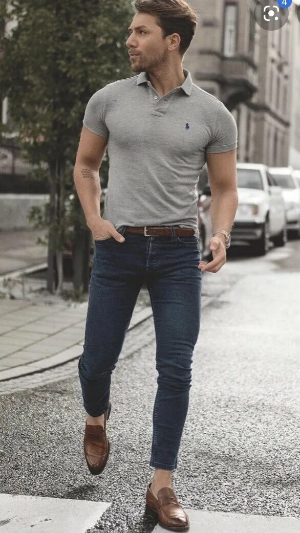 Casual Mens 2020 Polo Style. Мужской повседневный стиль. Повседневная одежда для парней. Летний образ для мужчины. Серая футболка серые штаны