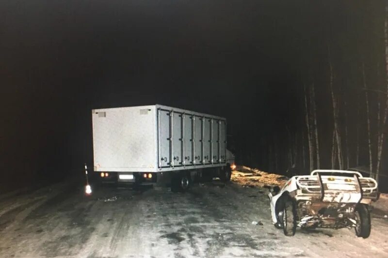 18.12 2023 г. Авария в Омской области на трассе Омск Муромцево. Авария трасса Омск-Муромцево. Авария на трассе Омск Муромцево.