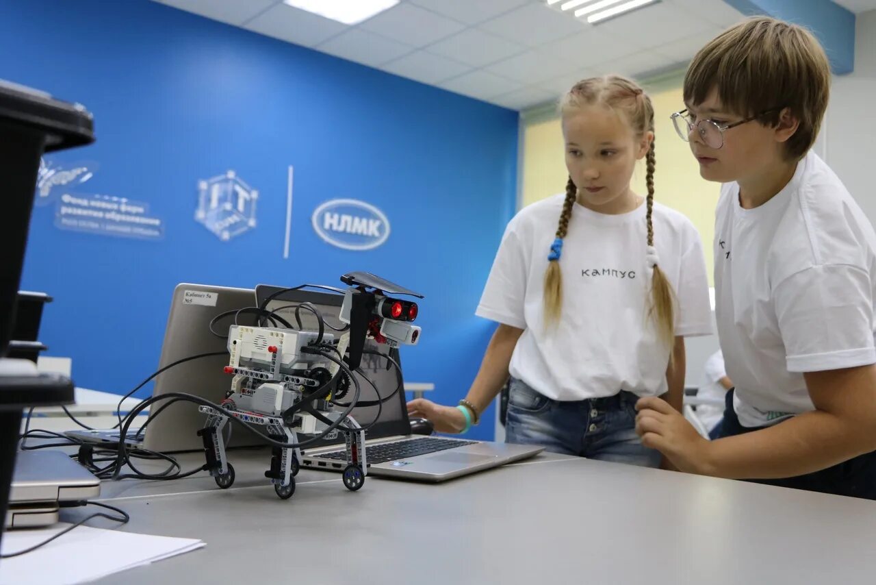 Школа для одаренных детей. Центр дополнительного образования школьников. Учебные центры для школьников. 610005, г. Дополнительное образование для школьников.