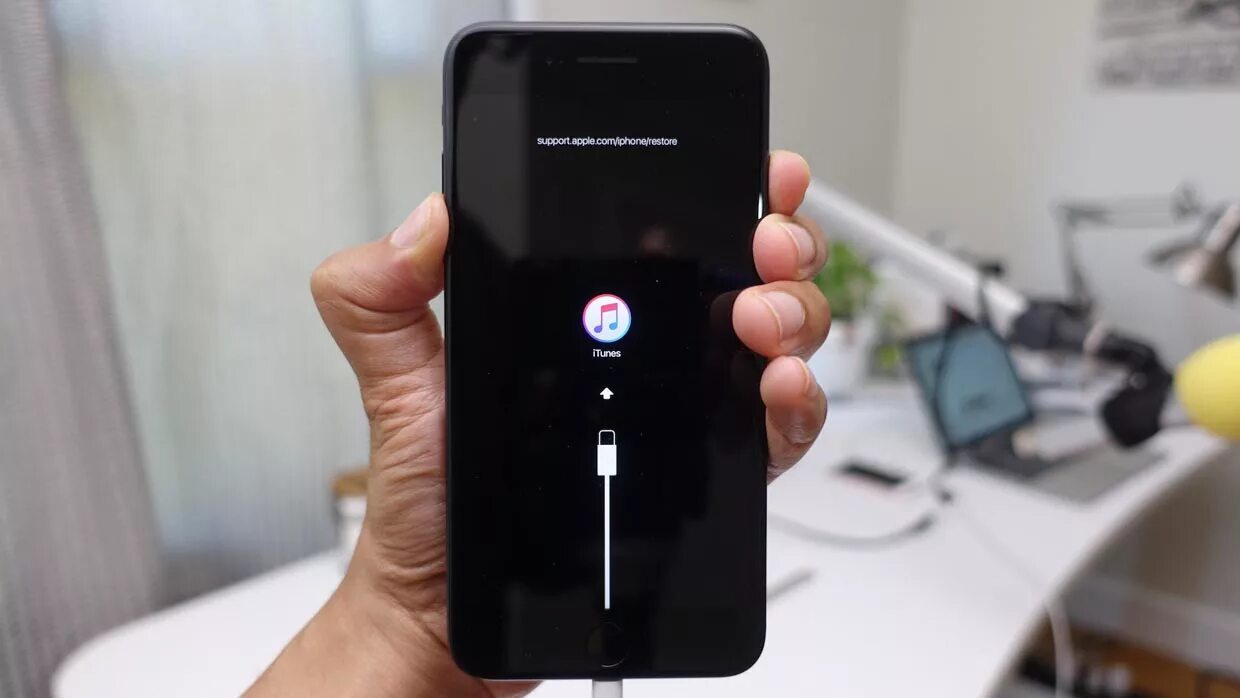 Можно прошить айфон. Режим ДФУ на айфон 7. Iphone 11 restore. Режим DFU iphone 11. DFU режим iphone восстановления.