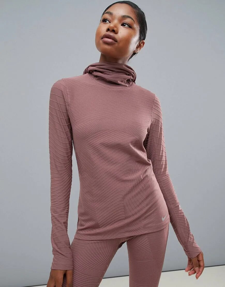 Лонгслив с капюшоном женский. Лав репаблик толстовка. Фуфайка с капюшоном. Лонгслив с капюшоном женский. Лонгслив спортивный женский пума.