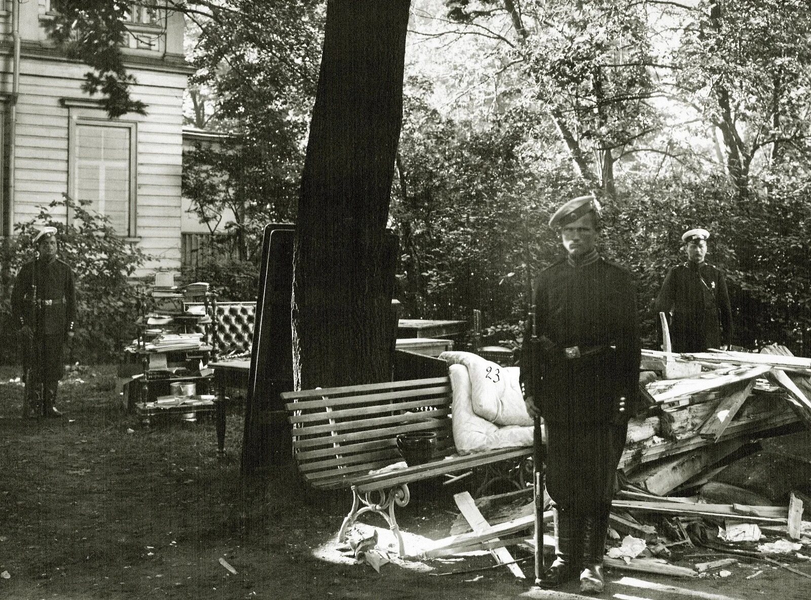 Фото покушения. Покушение на Столыпина 12 августа 1906. Покушение на Столыпина на Аптекарском острове. Взрыв на Аптекарском острове 1906.