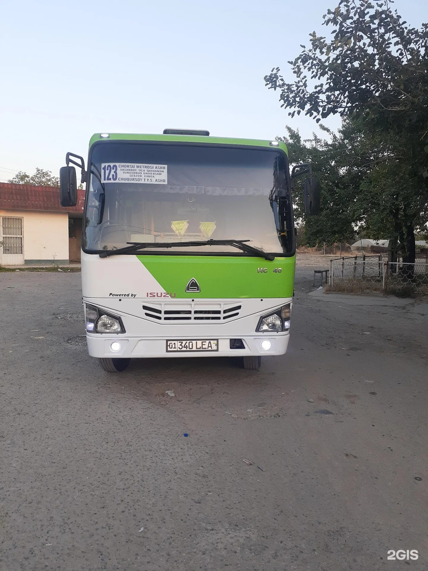 Маршрутка 123. 123 автобус казань. автобус 123 омск. автобус паркент. автобус уссурийск 123с.