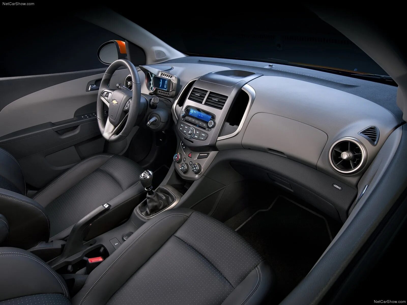 Шевроле внутри. Chevrolet cruze 2010 салон. Chevrolet orlando салон. Chevrolet cruze 2012 салон. Chevrolet cruze 2010 салон.