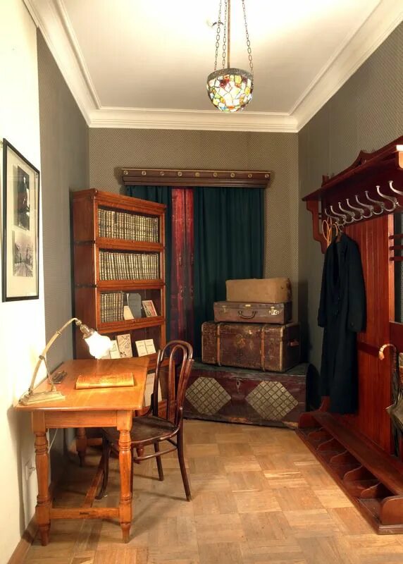 дом андрея белого на арбате. музей белого на арбате. дом музей андрея белого в кучино. дом андрея белого на арбате. дом музей поэта андрея белого.