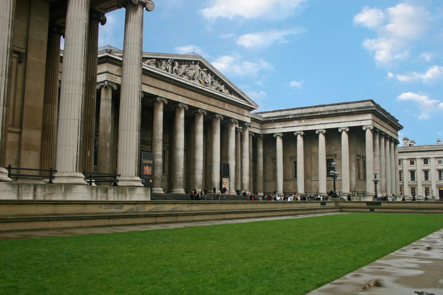 Британский музей в Великобритании. Британский историко-археологический музей. Лондон. Британский музей Монтегю Хаус. Великобританский музей в Лондоне.