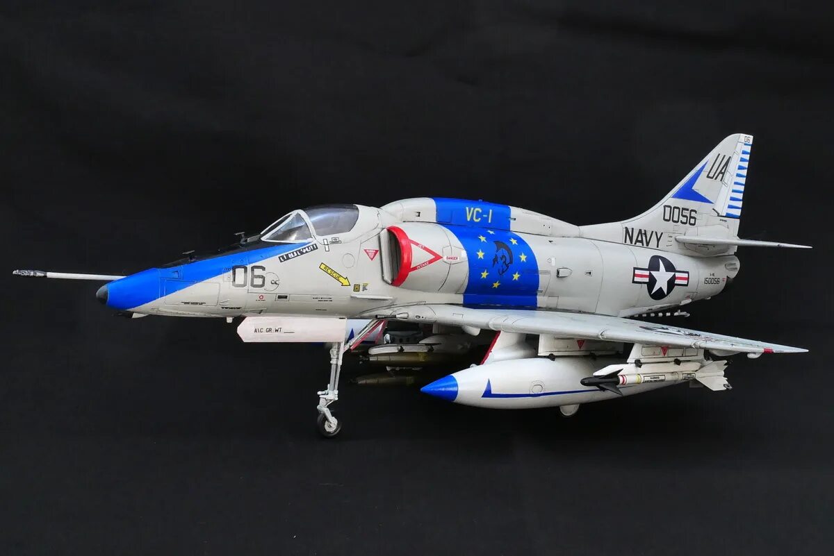 Skyhawk 3. A-4 skyhawk 1/72 hobby boss. a-4m skyhawk (1:48). скайхок 1 72. 1/72 a-4 skyhawk окрасочная маска hobby boss.