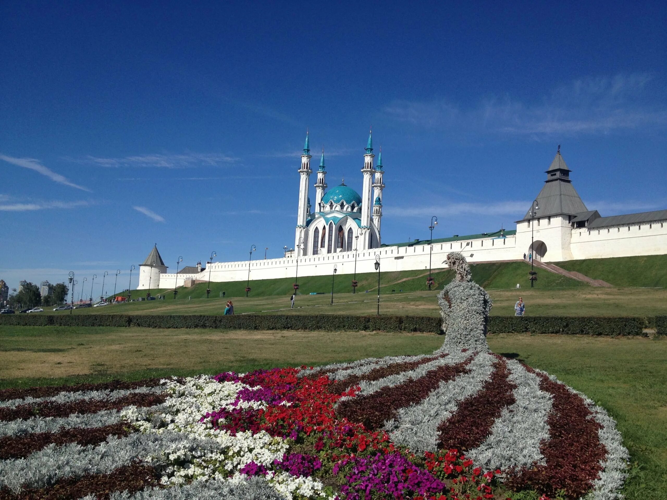 Чем известен казанский кремль. Кремль Казань. Историко-архитектурный комплекс Казанский Кремль. Белокаменная крепость». Казанский Кремль. Татарстан Казань Кремль.