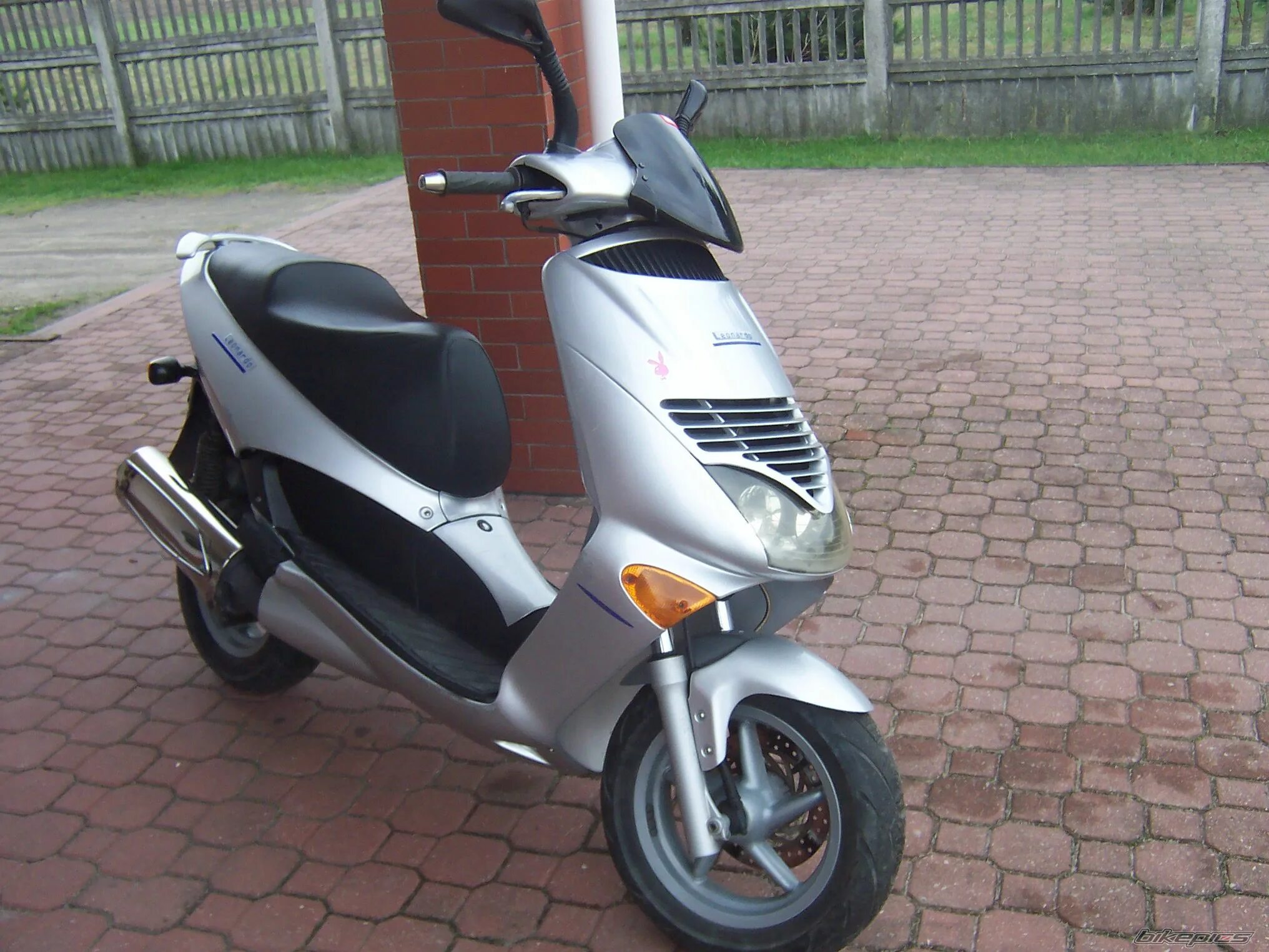 Aprilia leonardo 250. Априлия леонардо 300. Априлия леонардо 125. Aprilia leonardo 125. Априлия леонардо 125.