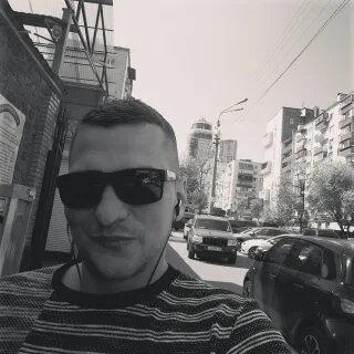 Max 33