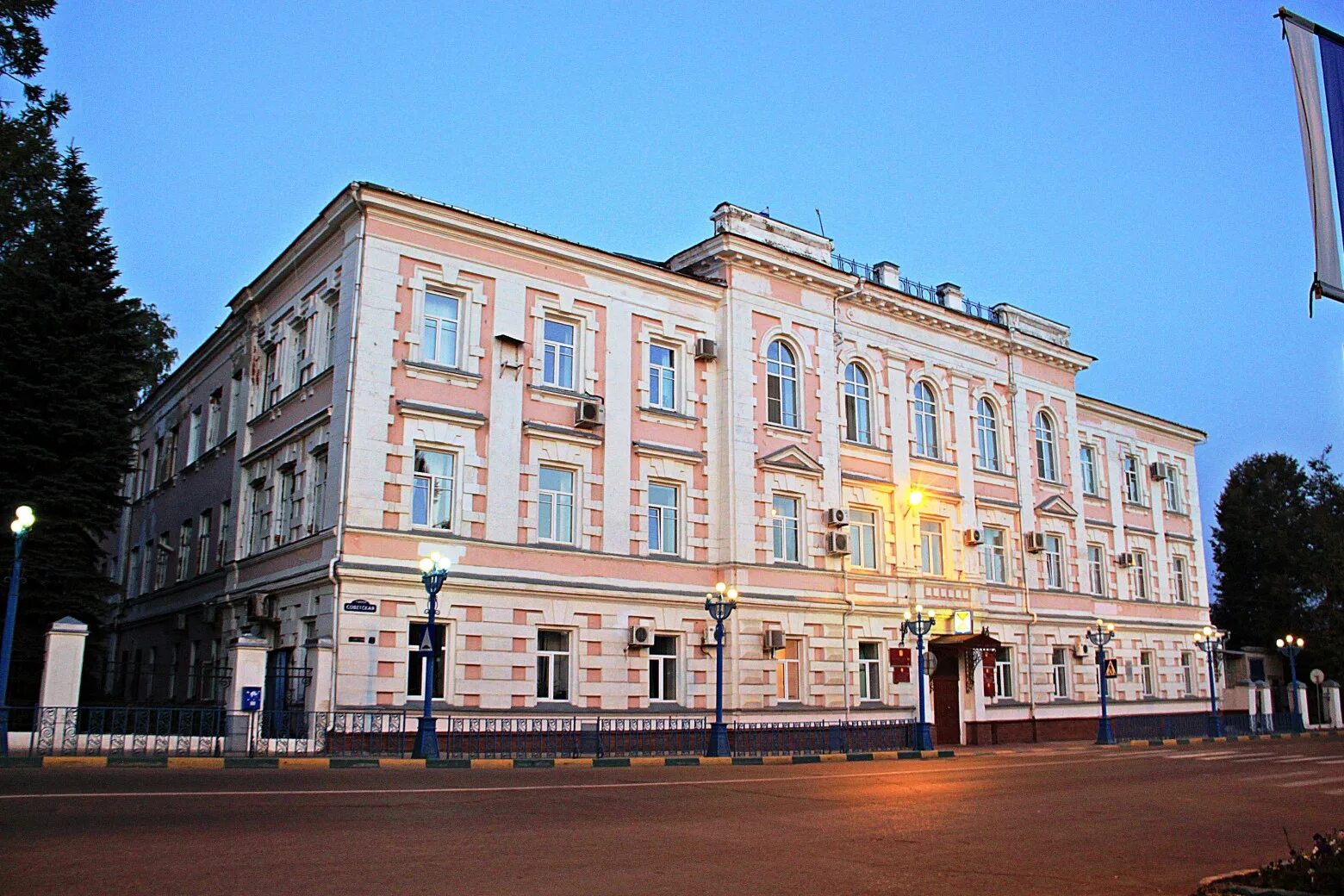 Цкр арзамас. Городская администрация Арзамас. Мэрия города Арзамаса. Арзамас мэрия мэрия. Городская Дума Арзамас.