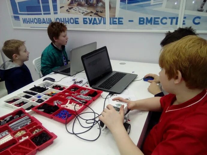 детский технопарк кванториум тула. робототехника для детей дошкольного возраста. робототехника для детей школьного возраста. робототехника конструктор элементы. роботы для обеспечения безопасности.