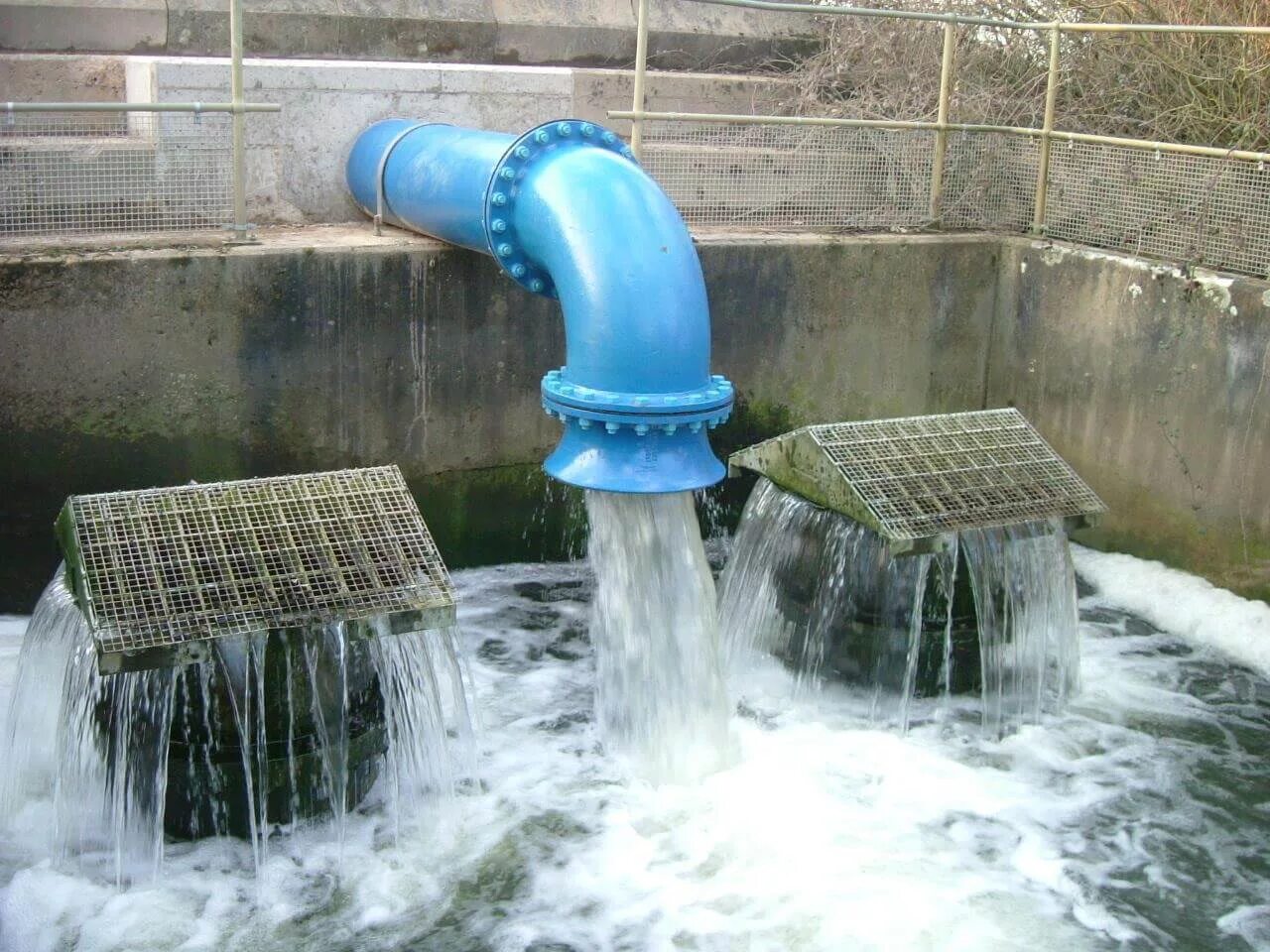 Гиперфильтрация сточных вод. Хозяйственно-бытовые сточные воды. Сточные воды. Канализационные сточные воды.