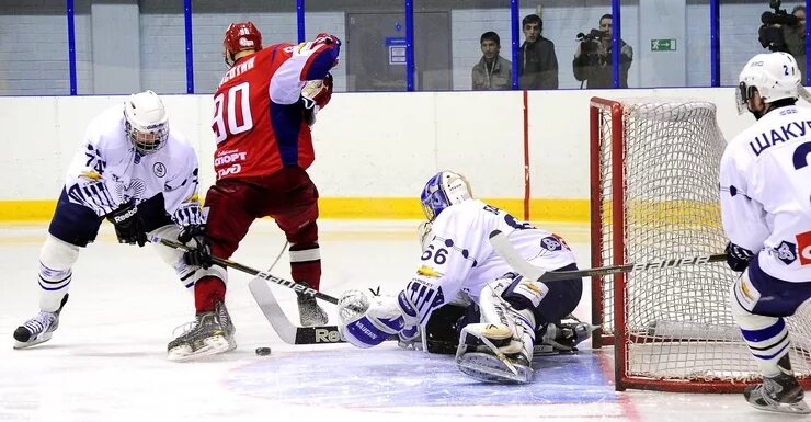 Хоккейные термины. Пятачок в хоккее. Пятачок в хоккее. Пятачок в хоккее. Пятак в хоккее.