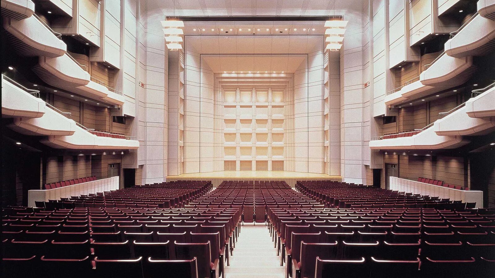 Bunkamura Orchard Hall. Концертные залы в Токио. Зал филармонии Токио. Джапан Холл. Concert japan