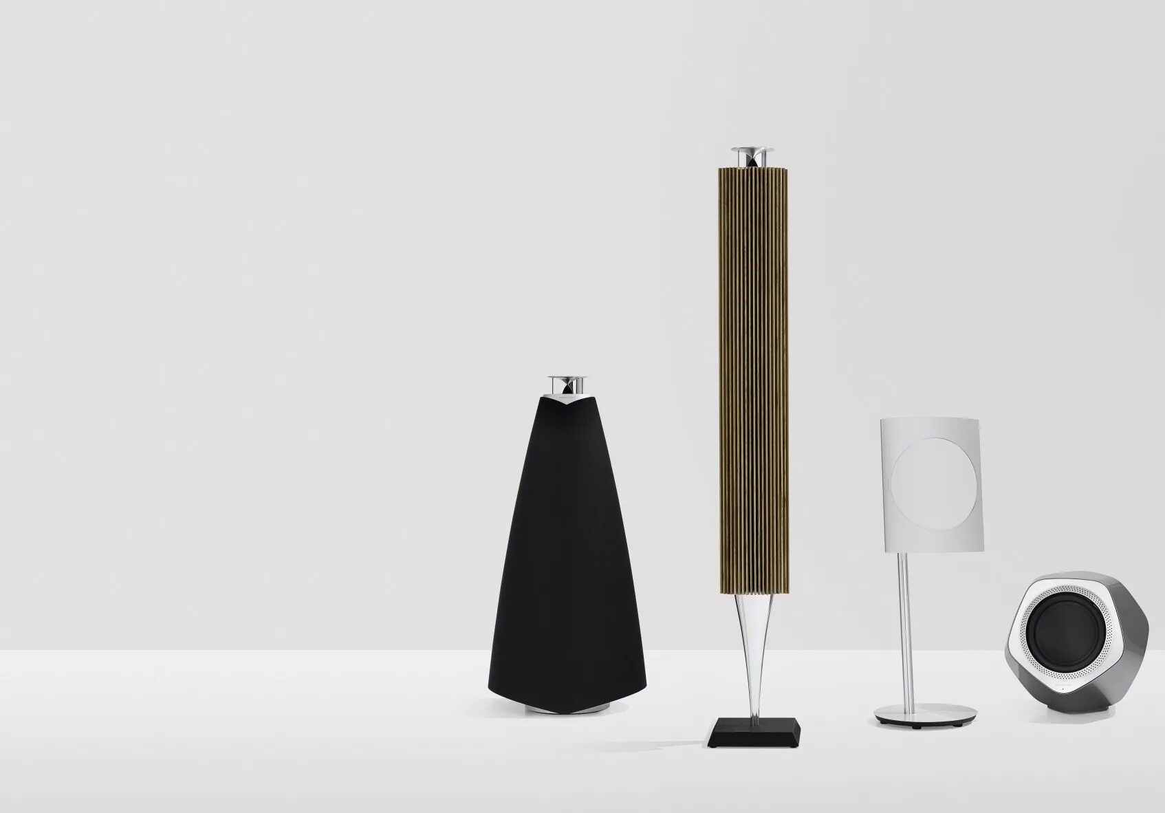 Акустика bang olufsen. Колонки bang olufsen beolab. bang olufsen колонка beosound. акустическая система bang &amp; olufsen beolab 5. акустическая система bang &amp; olufsen beolab 2000.