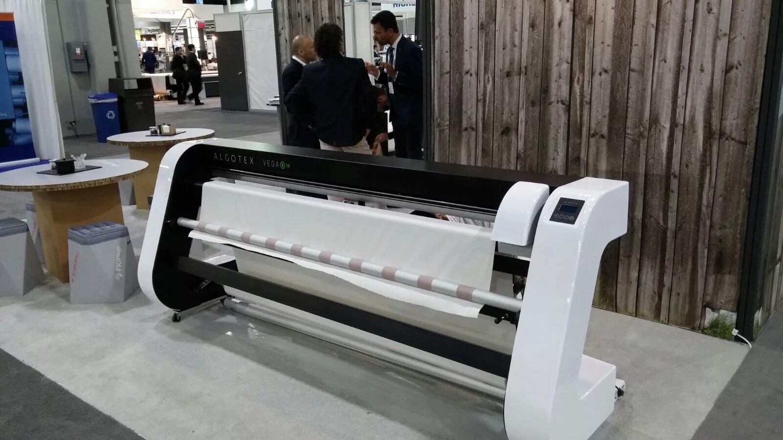 Плоттер режет и печатает. Плоттер algotex. плоттер hp 7470. плоттер calcomp. algotex wind плоттер.