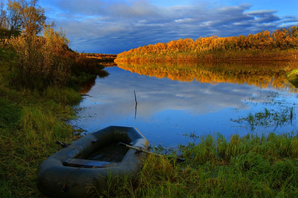 На горизонтальном водоемы. Красивые места для рыбалки. Место для рыбалки. Рыбацкое место. Рыбалка летом красивые места.