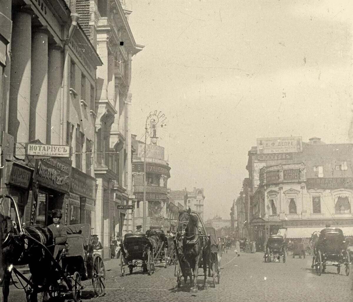 Кузнецкий мост 1900. Улица Кузнецкий мост 19 век. Кузнецкий мост 20 век. Кузнецкий мост улица Петровки.