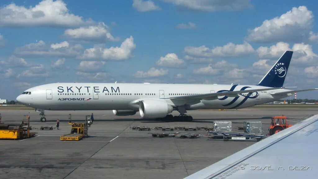 Боинг 777 Аэрофлот скайтим. Ливрея скайтим Аэрофлот. Skyteam Аэрофлот Boeing 777. B777 Аэрофлот Skyteam.