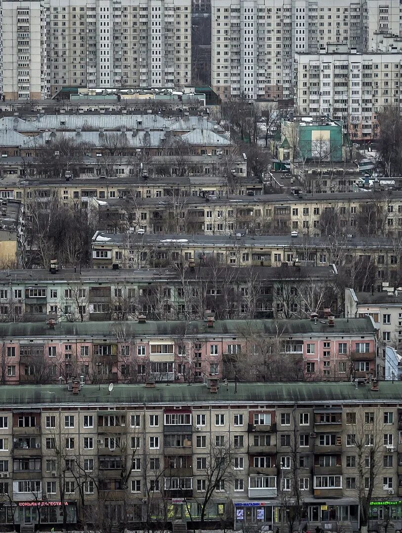 Серые дома полупустые города замотали мои. Спальные районы. Спальный район Москвы. Страшные спальные районы. Страшный город.