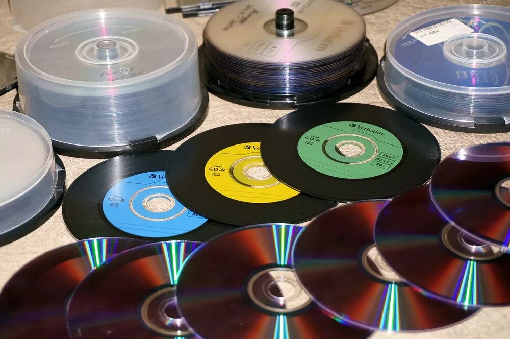 Сд диск. Cd (compact disc) — оптический носитель. Компакт – диск, compact disc (cd). Записать много дисков. Компакт диск.