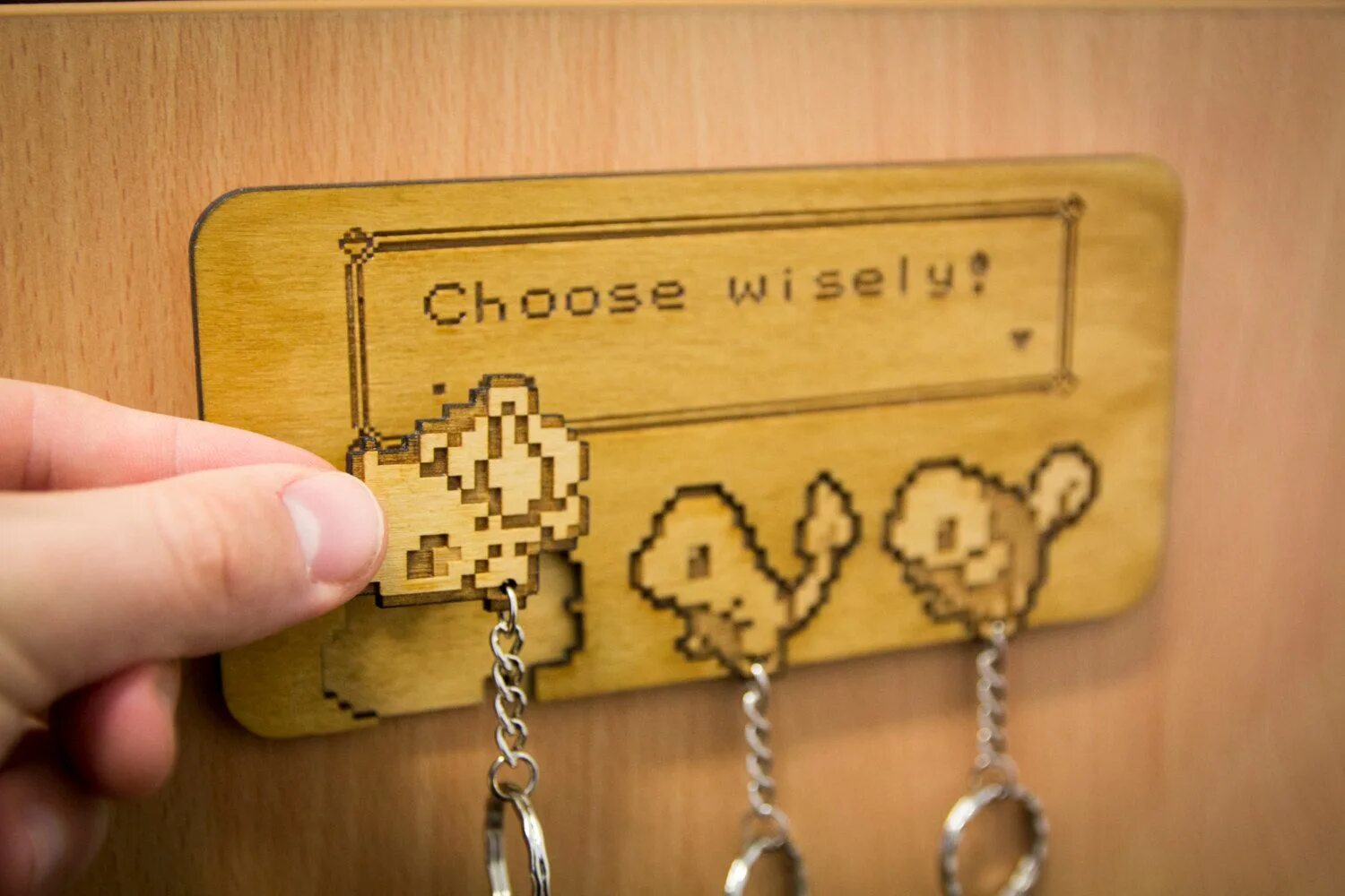 Choose wisely. Идеи с ключами. Вешалка для ключей лазерная резка. Keychain Lasercut.