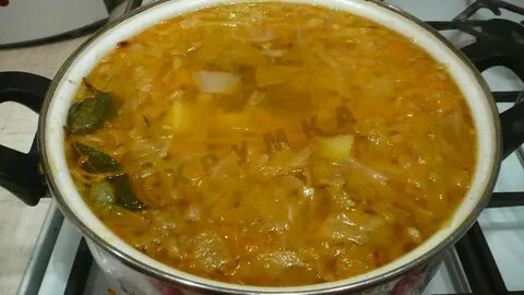 Щи с тушенкой из свежей капусты
