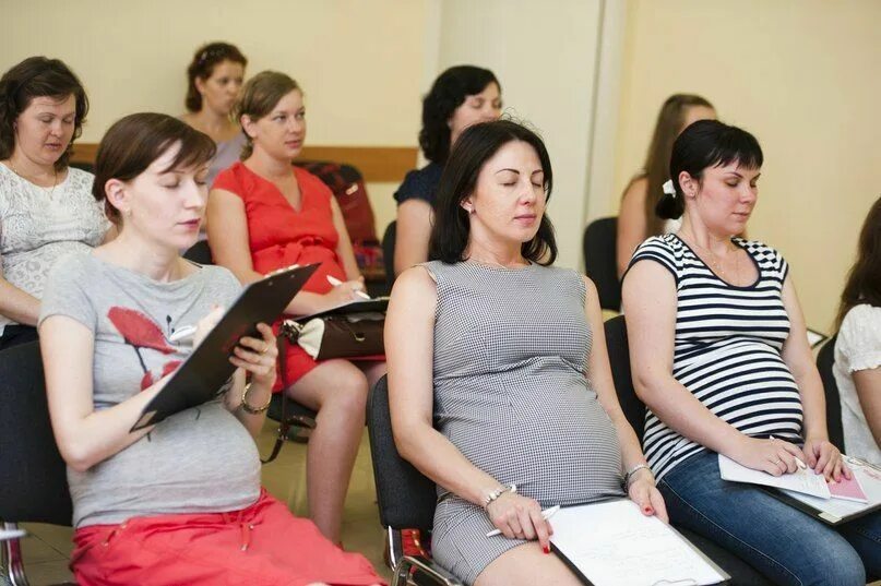 Школа будущих мам. Тренинг для беременных. Курсы для беременных. Занятия для будущих мам.