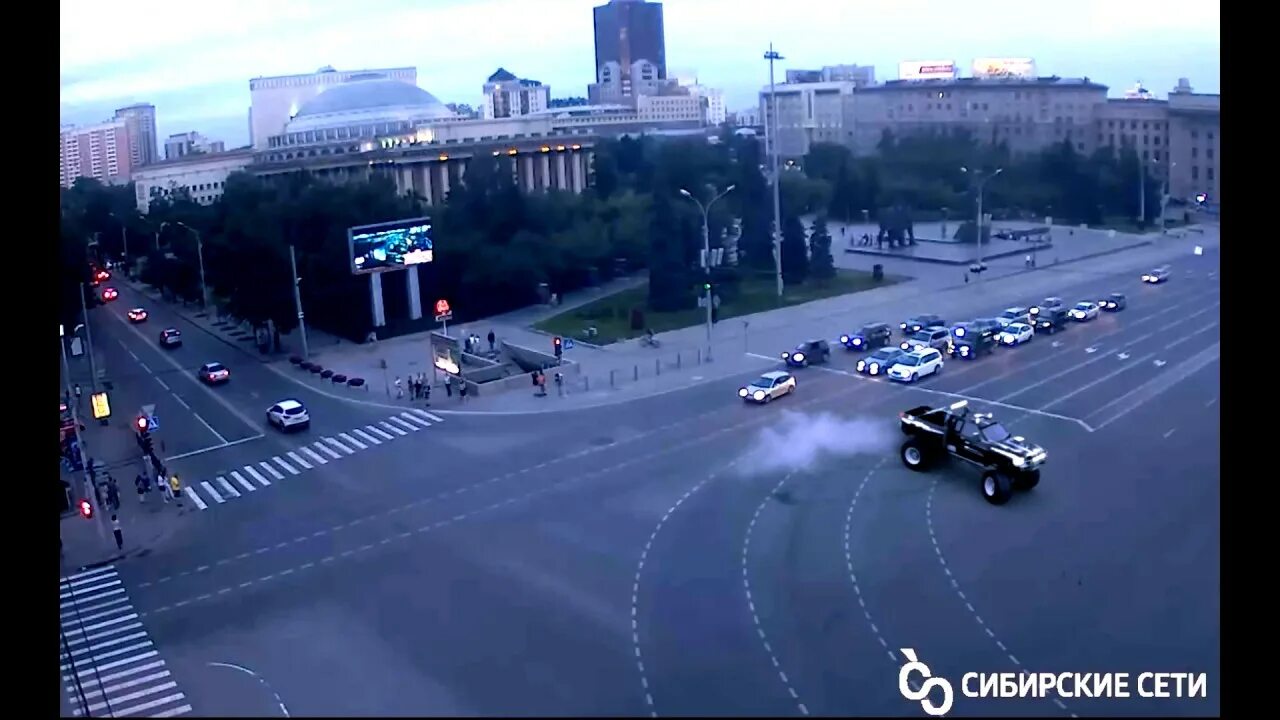 Новосибирск улица советская и гоголя видеокамера. Площадь ленина новосибирск веб камера. Ленина веб камера новосибирск. Ленина веб камера новосибирск. Аркада площадь ленина новосибирск.