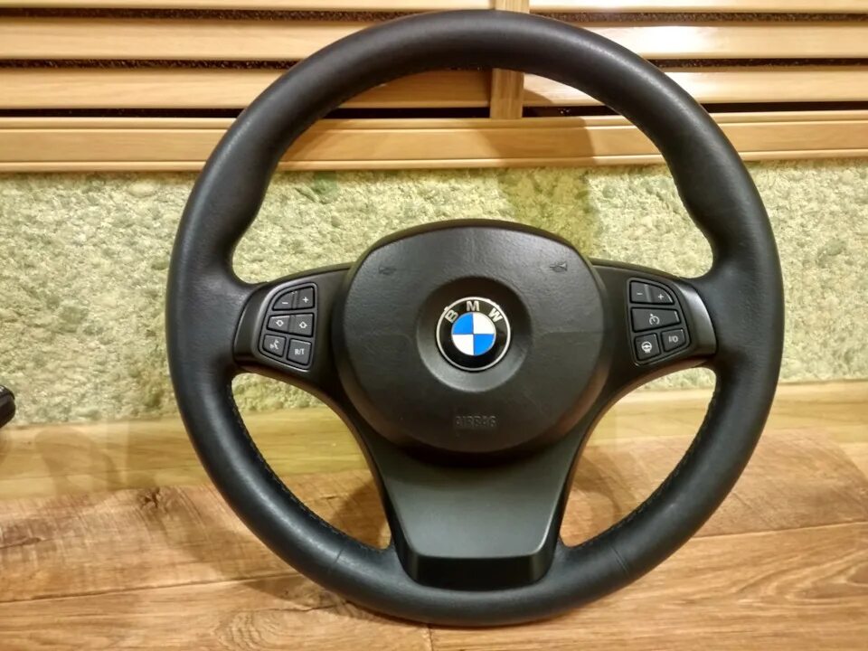 Bmw e39 руль алькантара. Руль бмв х5 е53 рестайлинг. Бмв х5 е53 руль м. Руль бмв х5 е53. Руль бмв х5 е70.