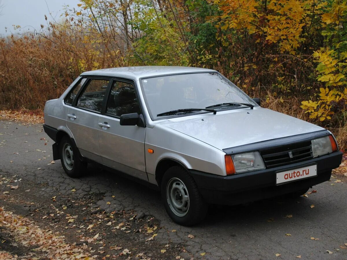 Машина лада 99. Лада 21099 1990. Ваз 21099 шама085. Ваз 2109 1990 года. Ваз 2108 и 2109.