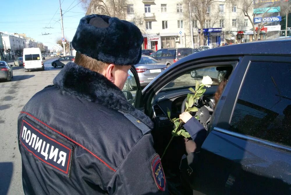 ДПС Рязанской области. ГИБДД Рязань. Цветочный патруль ДПС Рязань. Цветочный патруль ГИБДД Рязань. Номер гибдд рязань