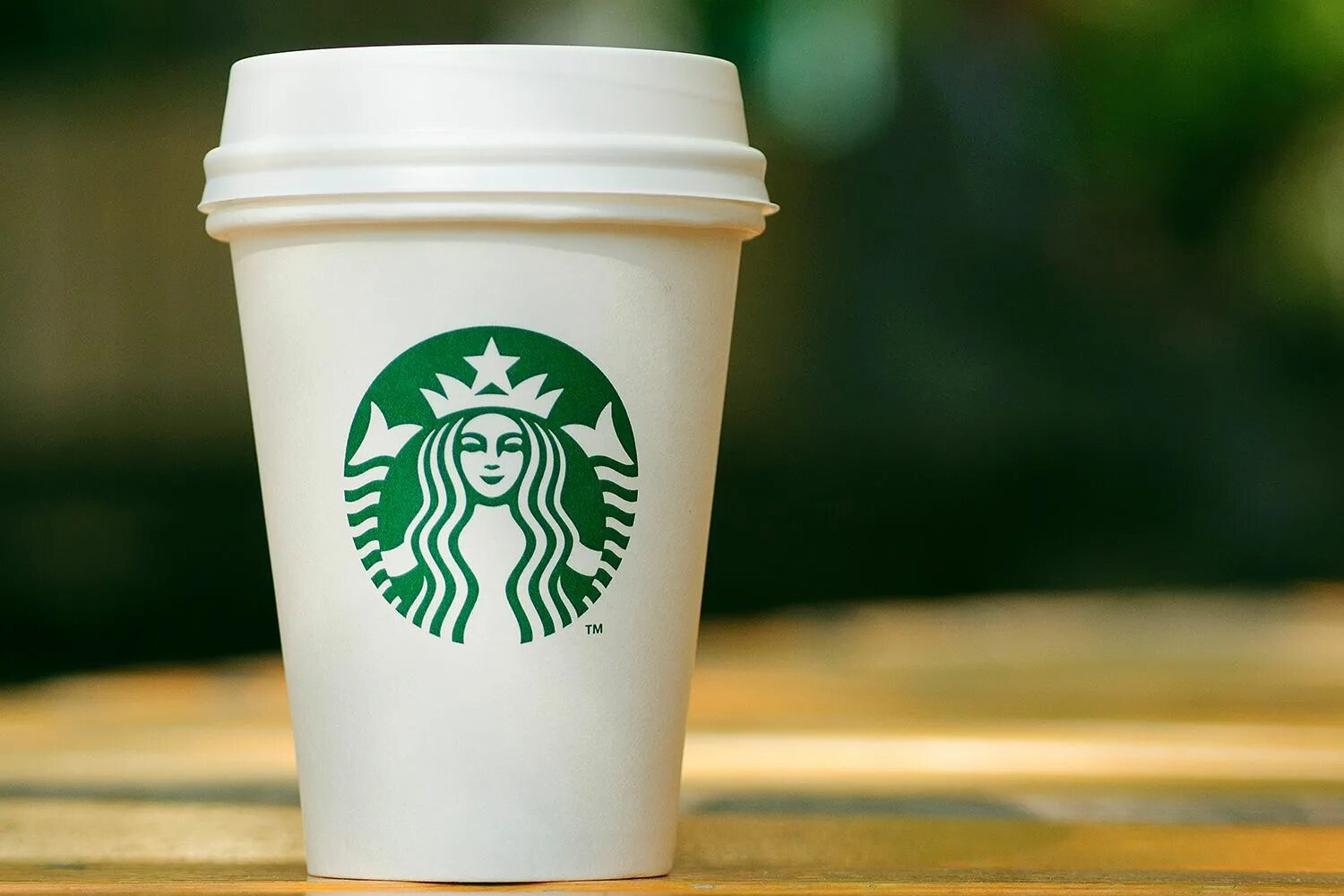Старбакс кофе. Старбакс 2025. имидж старбакс. starbucks кофе. айдентика старбакс.