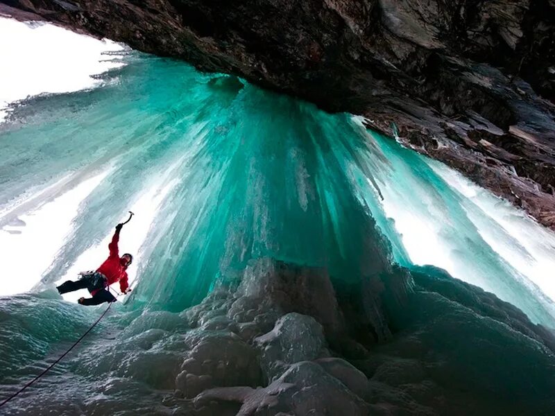люсе-фьорд норвегия прекестулен. удивительная природа. удивительные места планеты. самая захватывающие места. фьорды норвегии язык тролля.