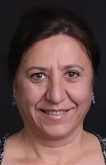 Сериал дочь посла турция. Нилюфер кылычарслан биография. Нилюфер кылычарслан. Нилюфер кылычарслан дочь посла. Хивда зизан альп.