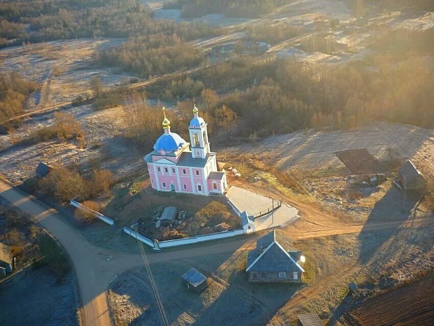 Лукино балахнинский район нижегородская область. Покровский монастырь (Лукино). Лукино монастырь Нижегородская. Лукино Куньинский район. Лукино Куньинский район Церковь Воздвижения Креста Господня.