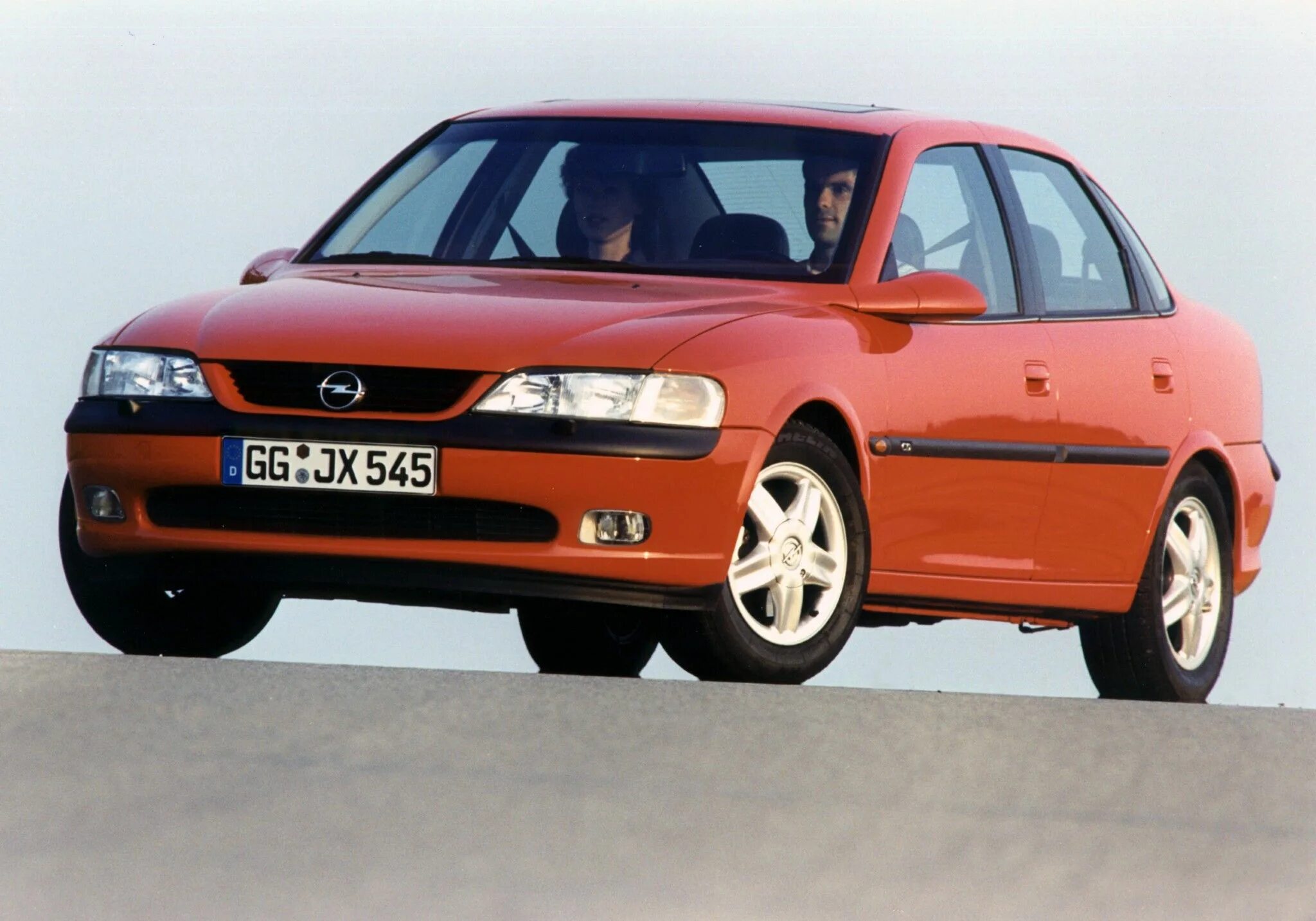 Опель Вектра 1995 седан. Опель Вектра 2 поколения. Opel Vectra a 2.0. Opel Vectra 1997.