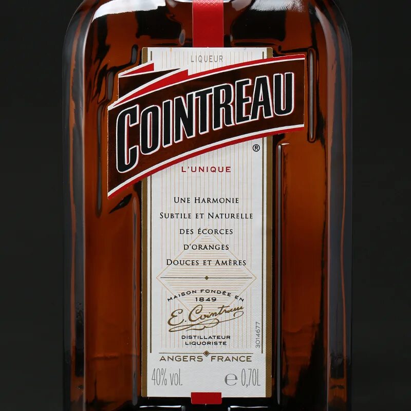 Cointreau 40%. Апельсиновый ликер Cointreau. 0.5Л ликер Cointreau 40%. Ликер Куантро красный. Куантро ликер красный