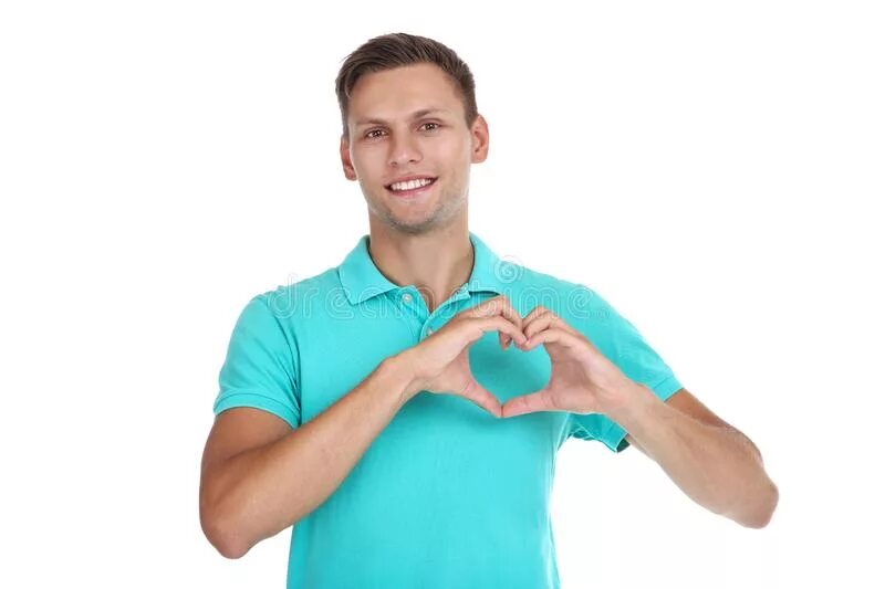 Парень с сердечком из пальцев. Сердечко из мужских рук. Человек показывает сердечко. Сердечко руками мужчина. Парень с сердцем.