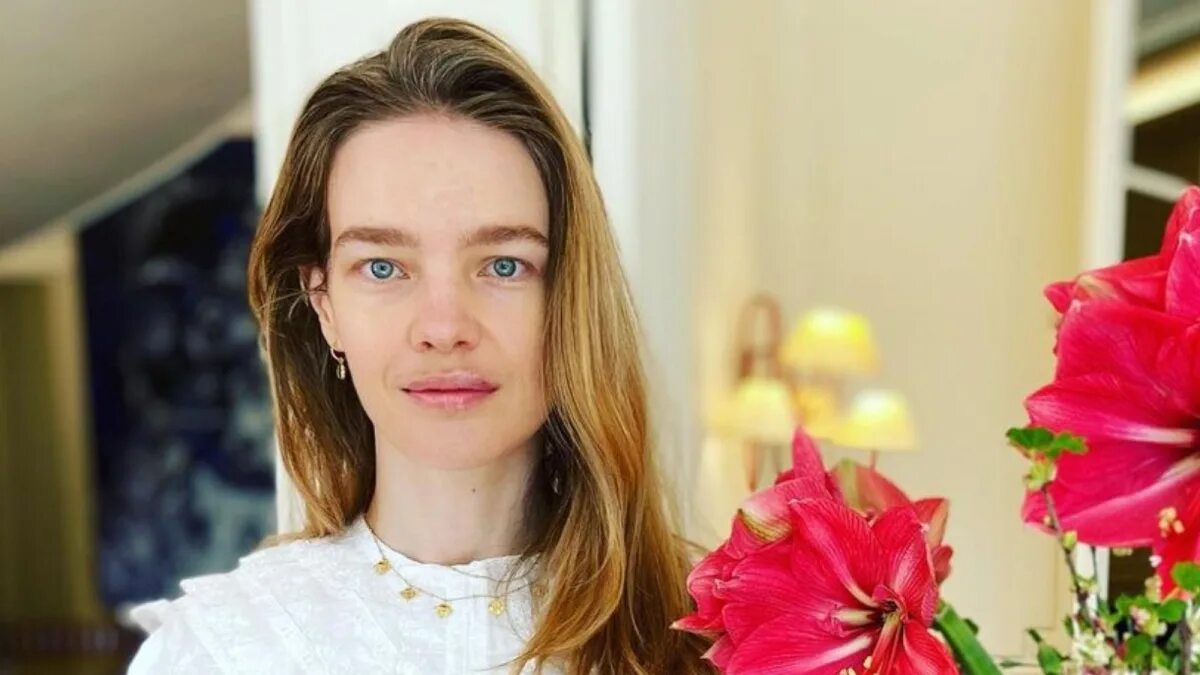 Водянова сколько лет. Водянова сколько лет. Водянова 2022. Водянова. Водянова фото.