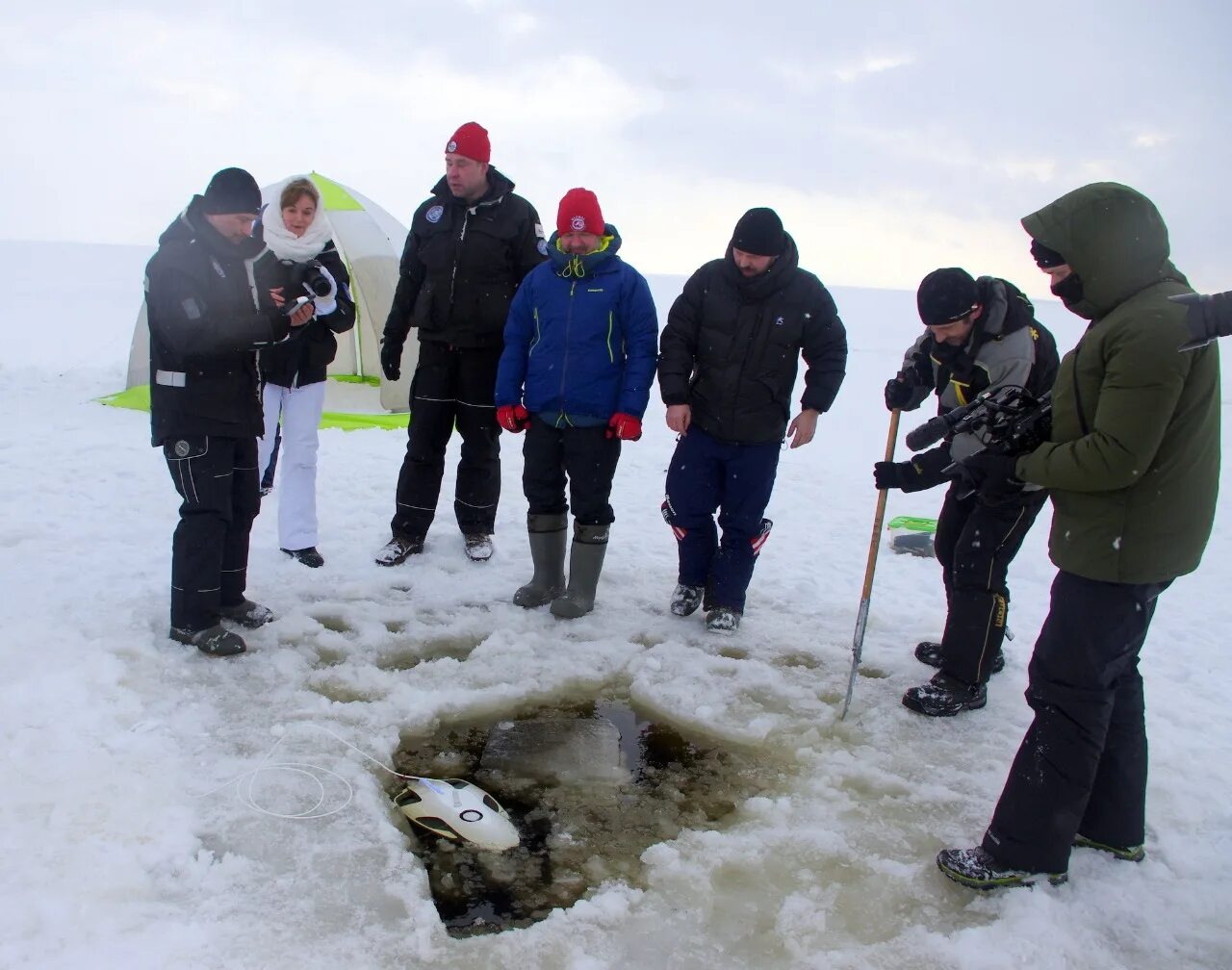 Запрет выхода на лед рыбинское водохранилище. Рыбинск затопленные святыни Мологского края Рыбинск. Сайт музей затопленных святынь Рыбинск. Затопленные святыни Мологского края Рыбинск. Рыбинское водохранилище зимой.