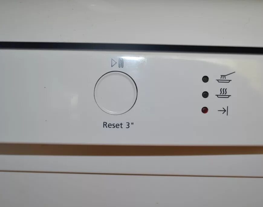 Посудомойка beko dis25d12. Beko dsfs 1530 панель управления. Индикаторы посудомоечной машины beko. Beko din 5833 extra. Индикаторы посудомоечной машины beko.