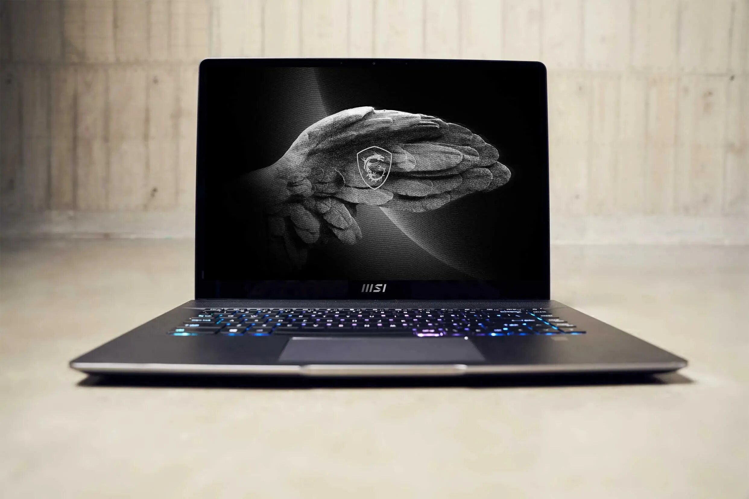 Msi creator z16. Msi creator z16