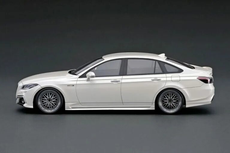 Advance rs. Crown rs 220 3.5. toyota crown 220 rs. toyota crown s220 rs 3.5. toyota crown 3.5 rs advance.