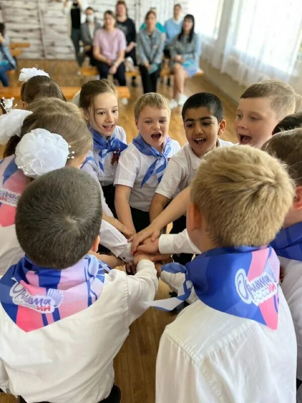 В школе прошло посвящение в орлята. Посвящение в орлята россии. В школе прошло посвящение в орлята. В школе прошло посвящение в орлята. В школе прошло посвящение в орлята.